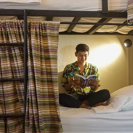 Hostal Don Cenobio ฟลอเรส ภายนอก รูปภาพ