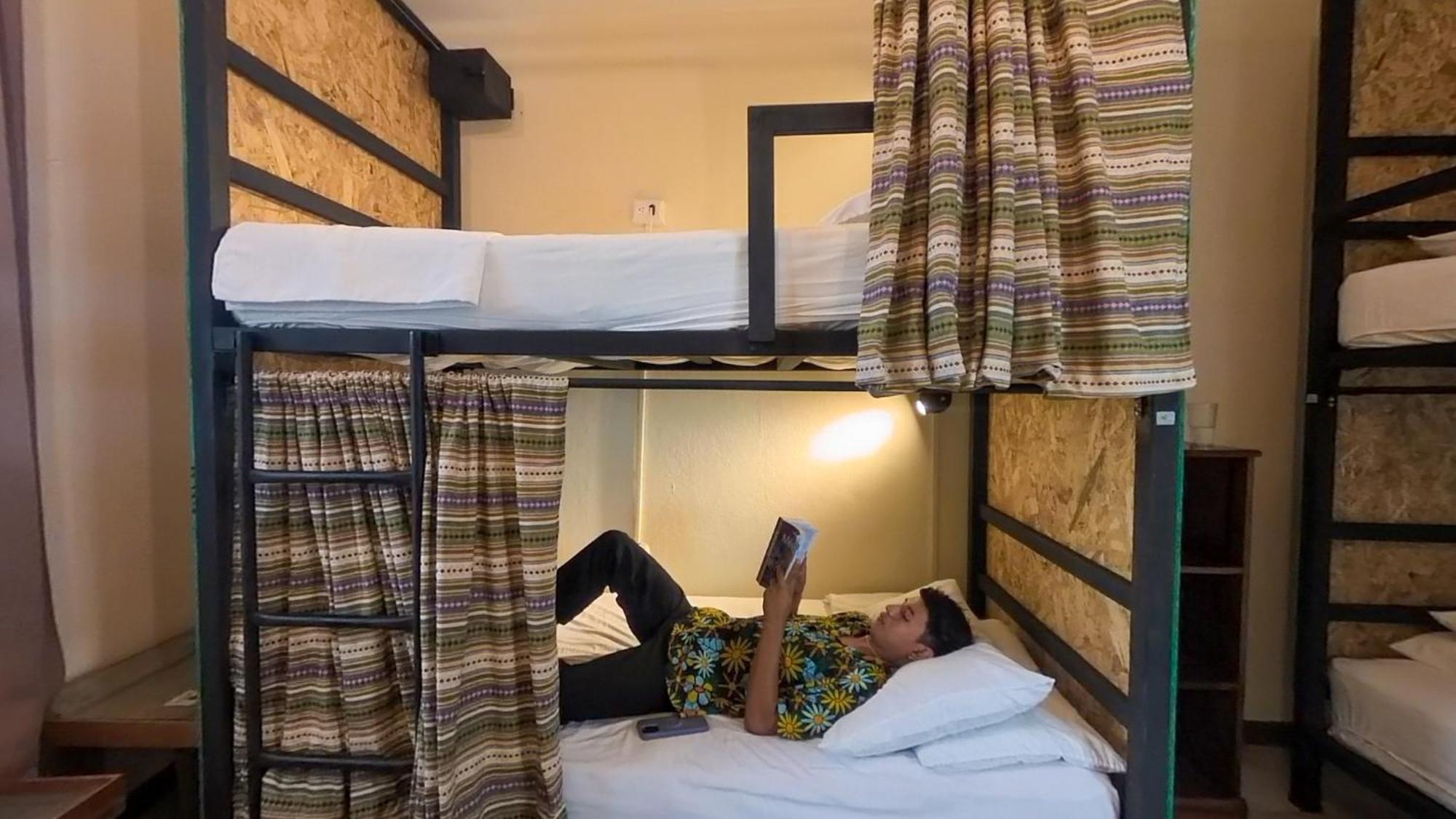 Hostal Don Cenobio ฟลอเรส ภายนอก รูปภาพ