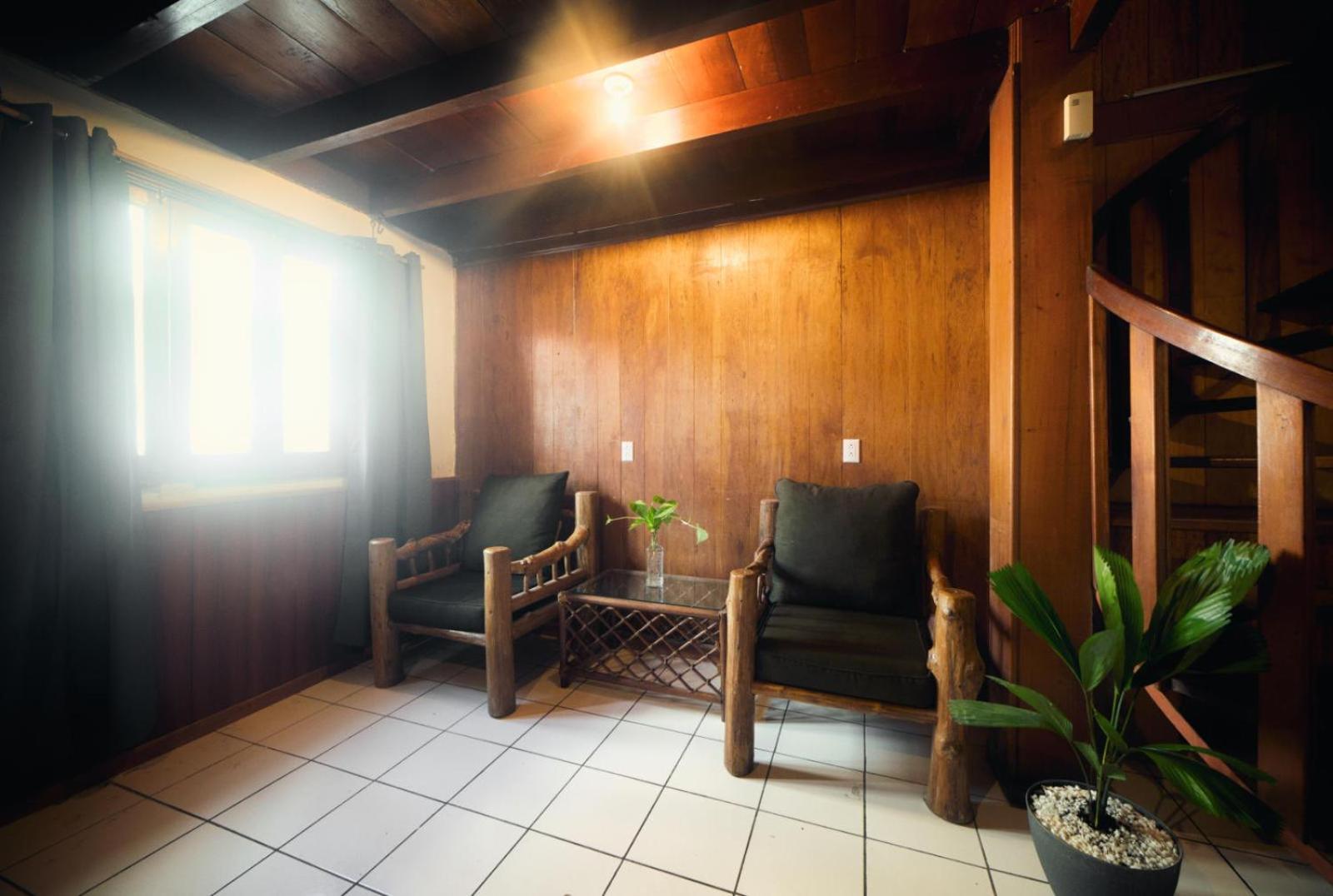 Hostal Don Cenobio ฟลอเรส ภายนอก รูปภาพ